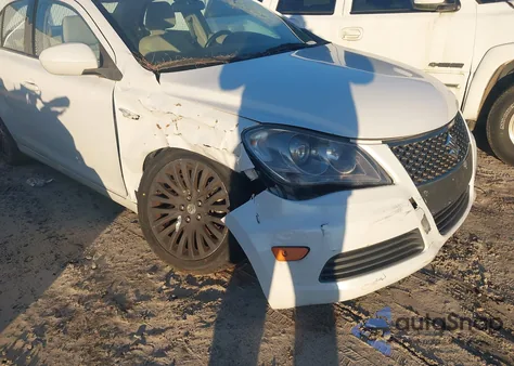 2012 Suzuki Kizashi Se z USA, uszkodzony, nr VIN JS2RE9A39C6100286